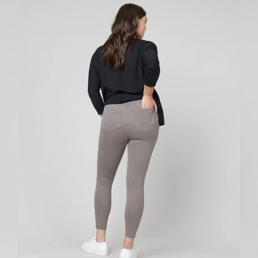 SPANX Gray Jeans - Picture 2 of 15